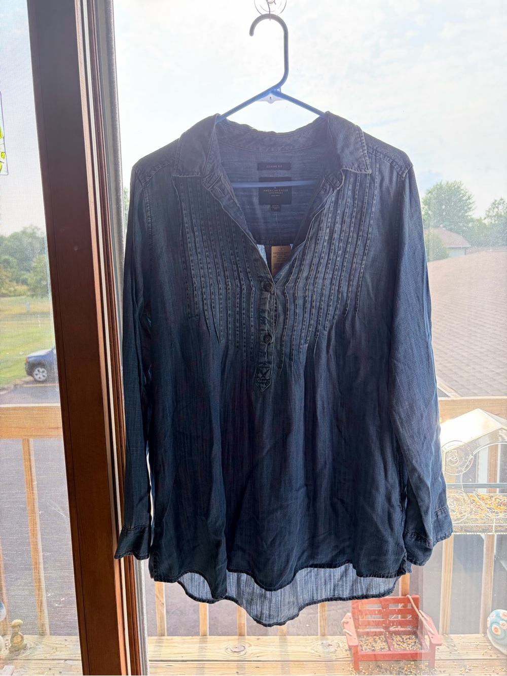 American Eagle Blouse size medium NWT